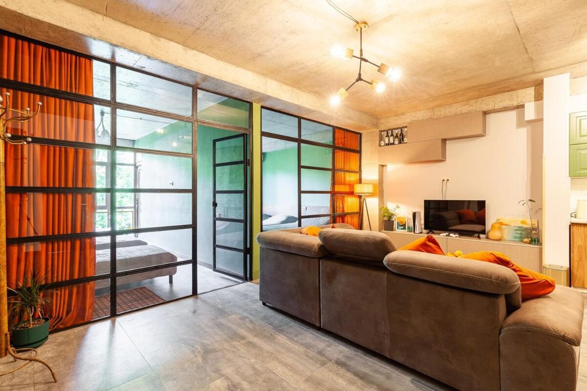 Veli Group Apartment Near White Bridge ° Kʼutʼaisi Exterior foto