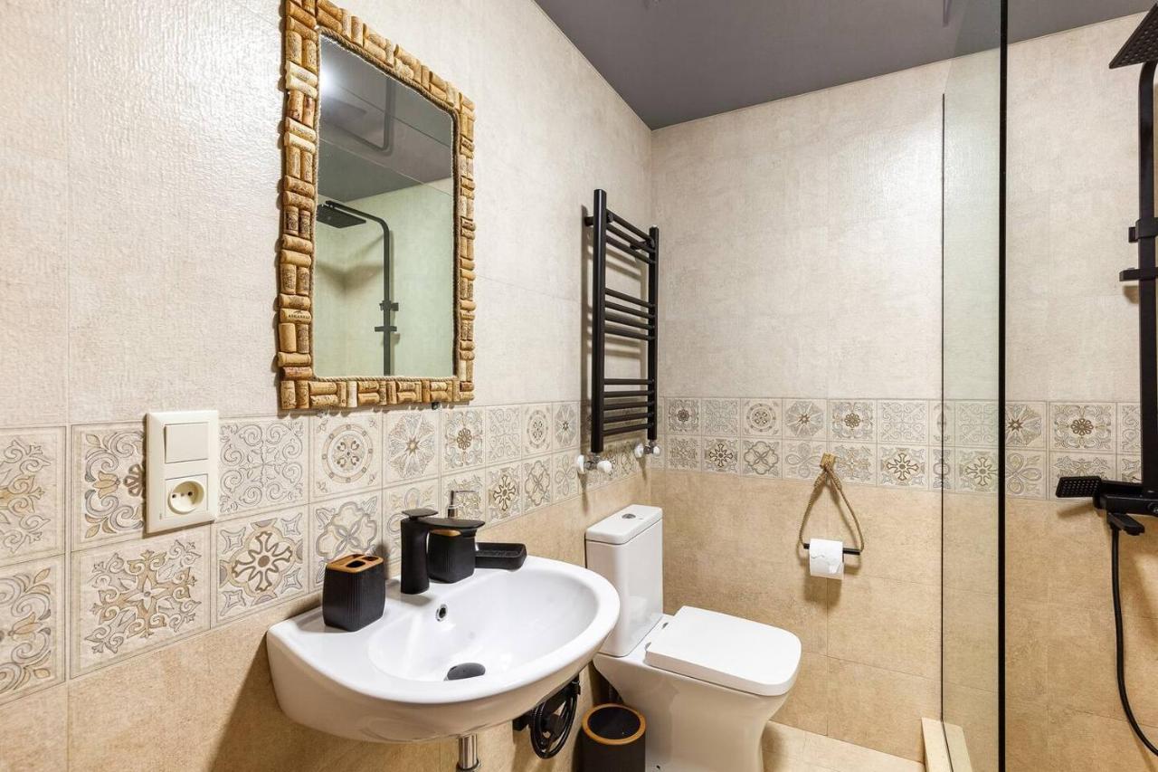 Veli Group Apartment Near White Bridge ° Kʼutʼaisi Exterior foto