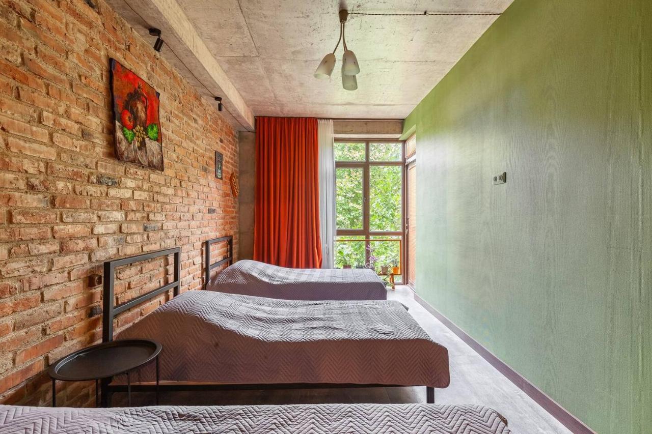 Veli Group Apartment Near White Bridge ° Kʼutʼaisi Exterior foto