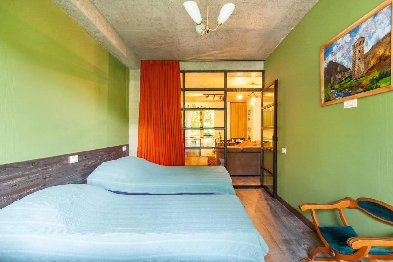 Veli Group Apartment Near White Bridge ° Kʼutʼaisi Exterior foto